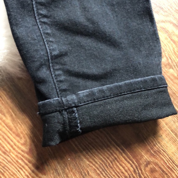 LOFT Petites MATERNITY jeans 6 petite - Picture 3 of 8